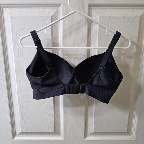 Shapermint Classic Black Bra - Picture 2 of 3